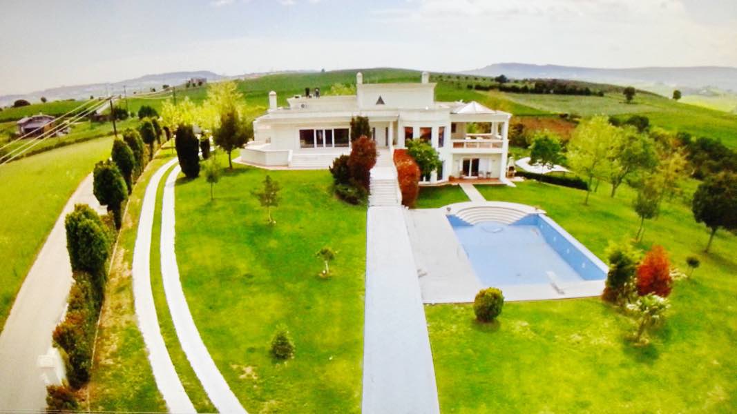 Villa of 600 sq.m at Thessaloniki, Thermi, Tagarades