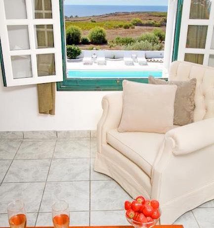 Big Villa for sale in Santorini, Akrotiri3