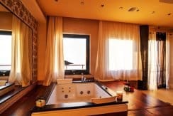 Super Seafront Villa at Crete 11
