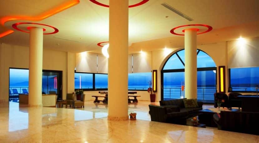 Super Seafront Villa at Crete 18