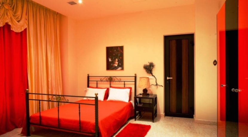 Super Seafront Villa at Crete 24