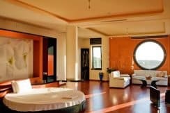 Super Seafront Villa at Crete 3