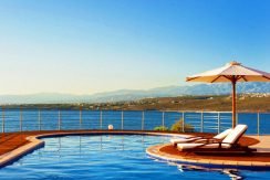 Super Seafront Villa at Crete 9