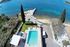 Villa first at the sea Corfu 13