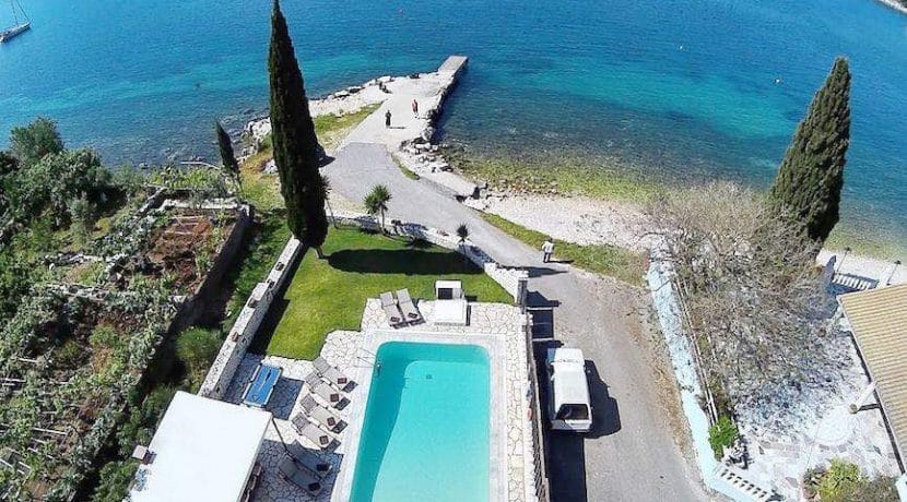 Villa first at the sea Corfu 13