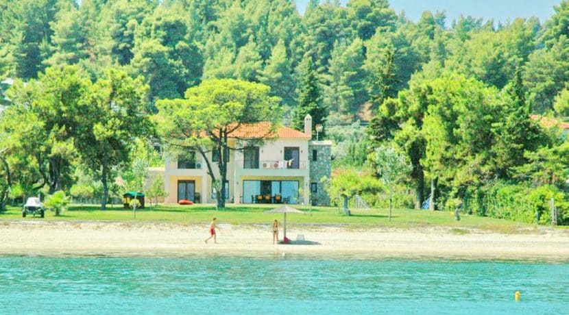 villa seafront Hanioti Halkidiki for sale 8