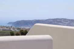 Buy Hotel in Santorini0