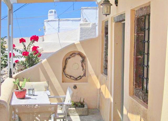 Santorini Houe for Sale Pyrgos 0