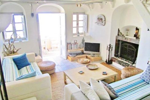 Santorini Houe for Sale Pyrgos 4