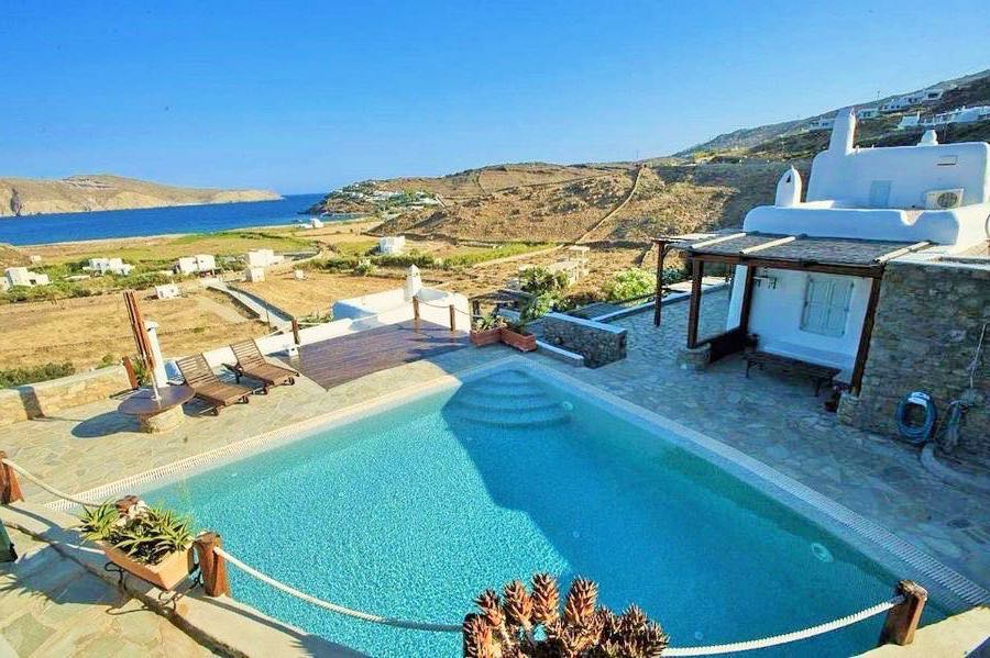 Villa with Pool and Sea View in Mykonos for Sale Exclusive