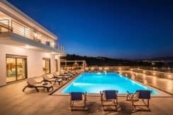 Luxury House in Crete 0
