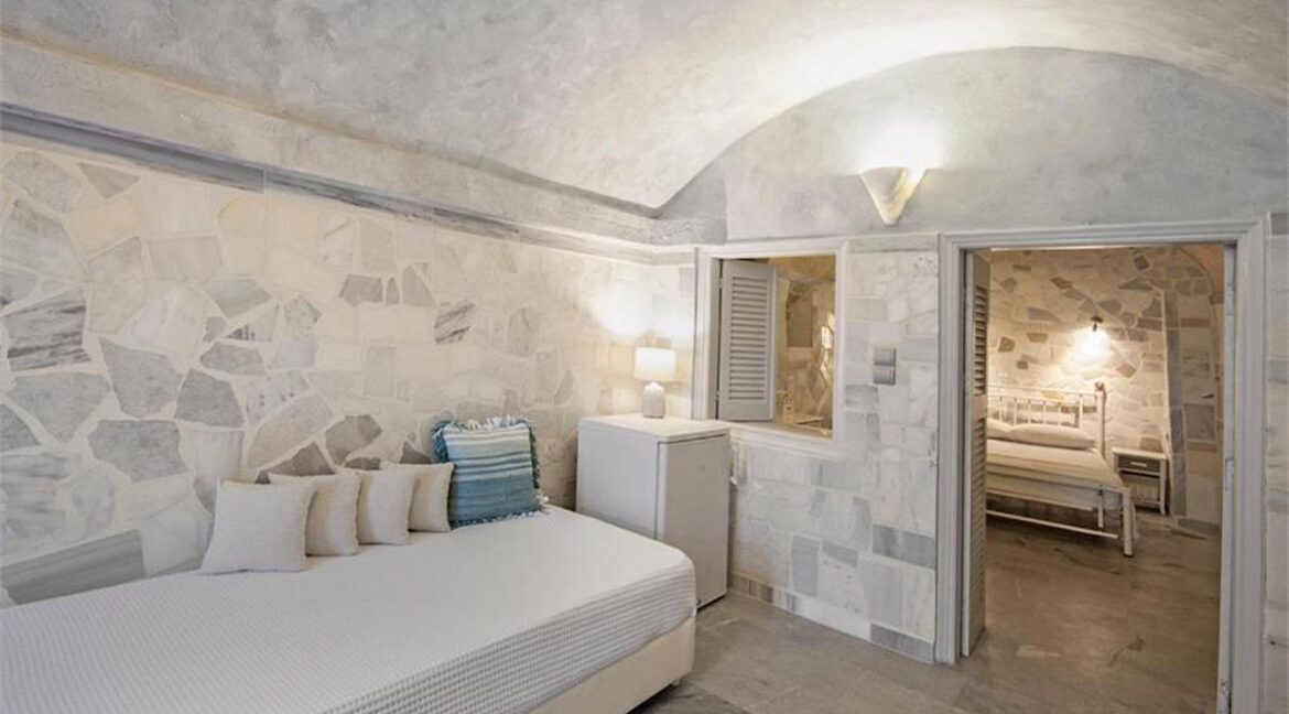 Villas for Sale in Santorini Messaria 13