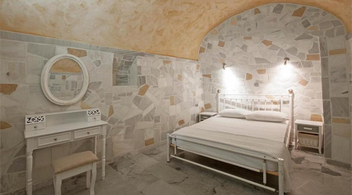 Villas for Sale in Santorini Messaria 14