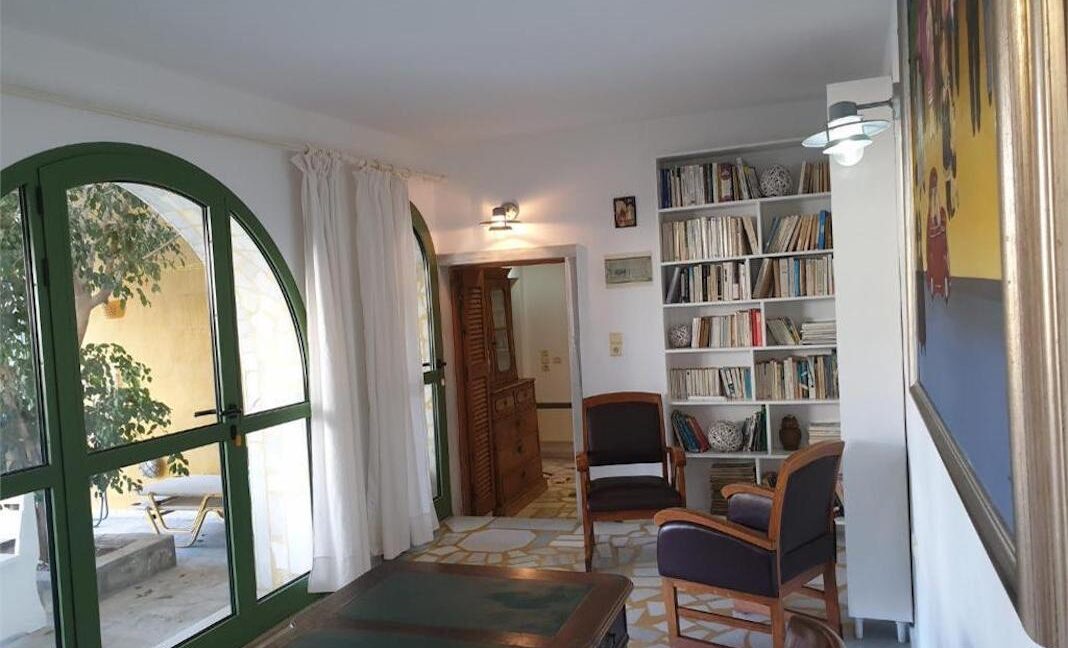 Villas for Sale in Santorini Messaria 9