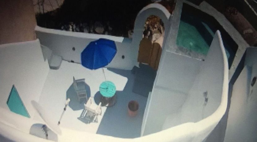 Caves Santorini 18