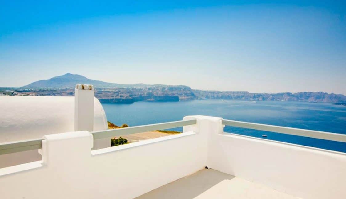 Luxury Villas for Sale in Santorini