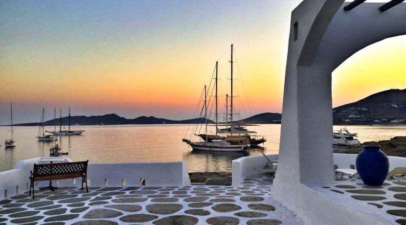 Seaside Villa in Paros for Sale 14