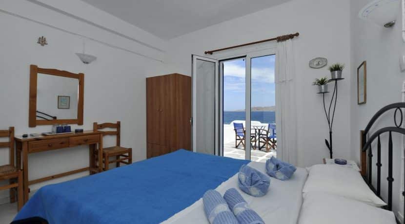 Seaside Villa in Paros for Sale 4