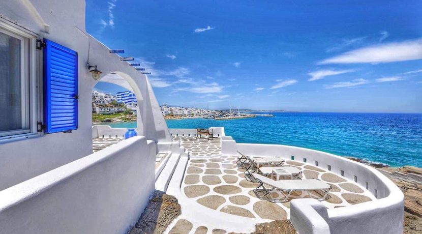 Seaside Villa in Paros for Sale 7