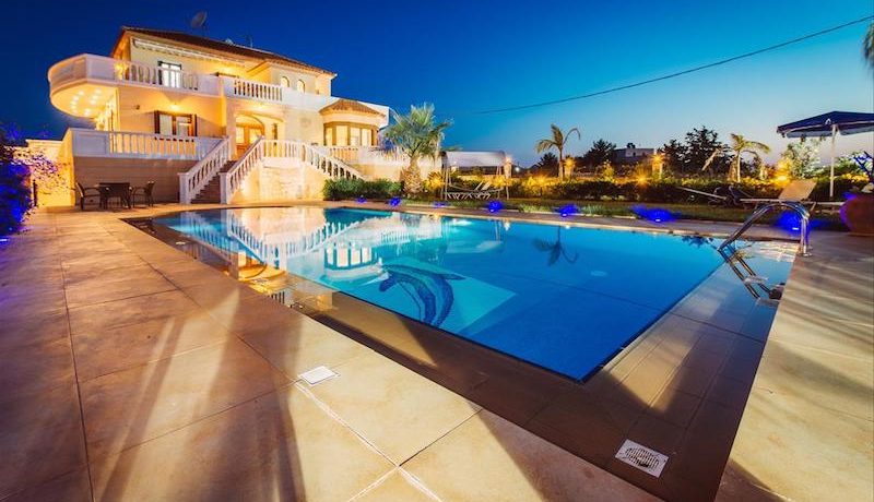 Villa at Chania for Sale Crete Greece 17
