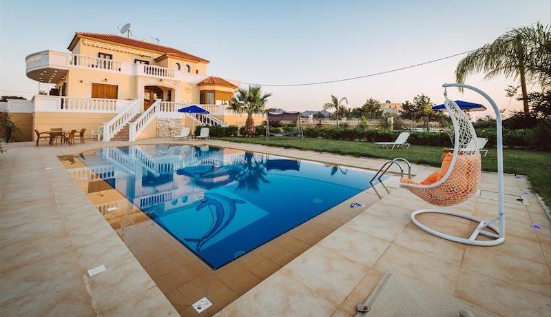 Villa at Chania for Sale Crete Greece 8