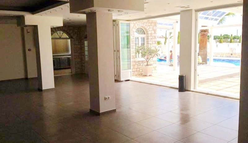 Big Villa with Big Land Plot by the Sea Paros 4