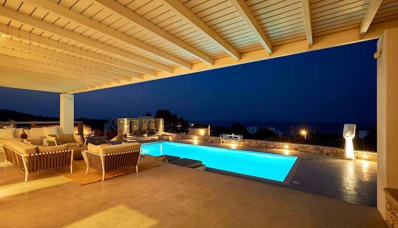 Luxury Villa in Lolandonis Beach , in Paros 13