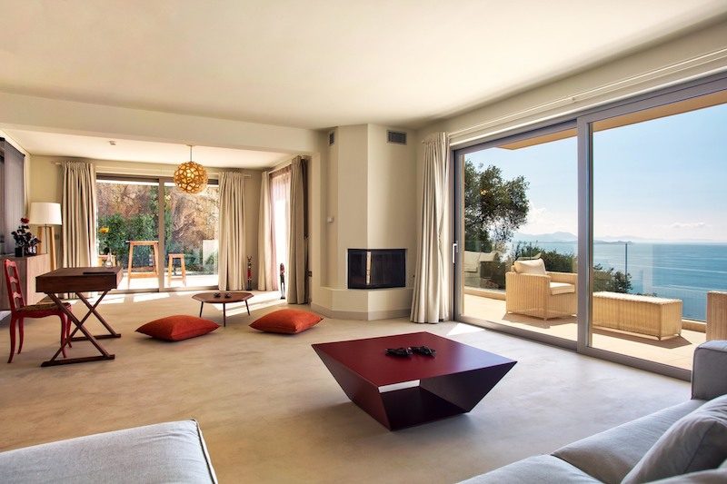 Luxury Villa for Sale in Nissaki Corfu, East / North  Corfu in 39.726650828933,19.907274147955,18