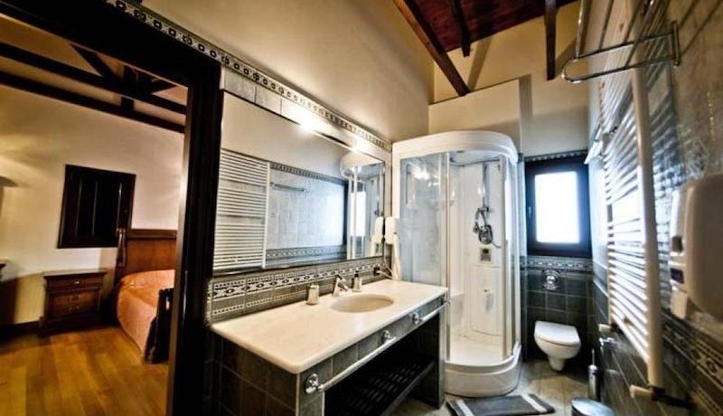 Villa Agios Nikolaos Crete For Sale 1