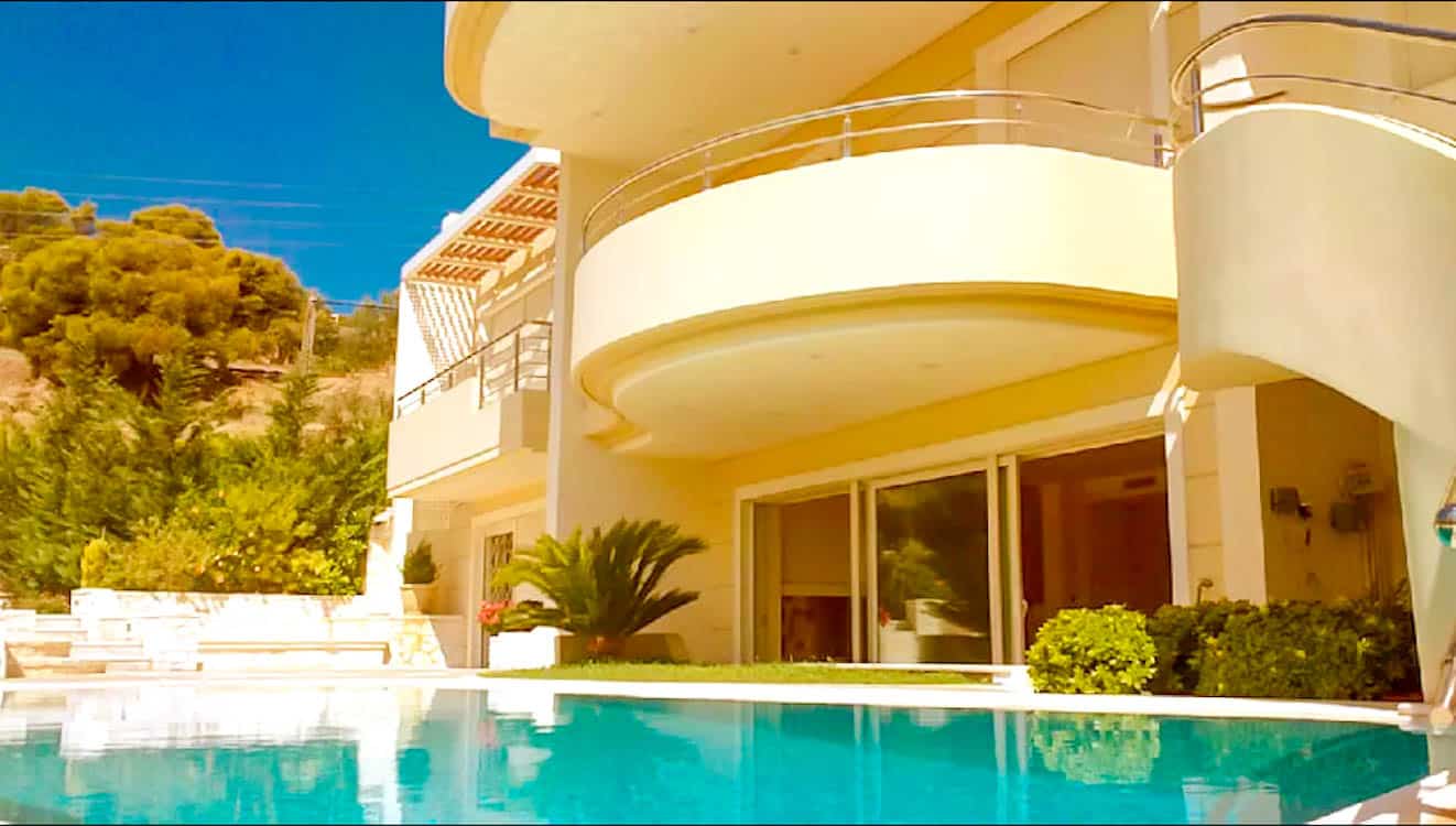 Luxury Villa in Vouliagmeni with Pool and Sea View, 6 Bedrooms