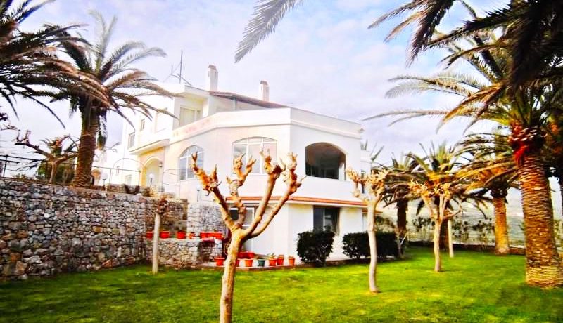 Seafront Villa with Big Land in Rethymno Crete 4