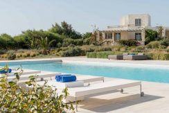 Villa in Crete 7 Villas Complex Hotel in Paros near the sea 3