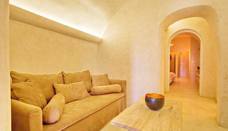 2 Caldera Cave Houses at Oia Santorini for Sale 13