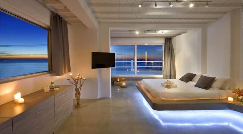 Super Villa in Mykonos with 5 Bedrooms and Sea Views 13