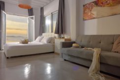 Super Villa in Mykonos with 5 Bedrooms and Sea Views 15