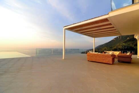 Luxury Villa In Corfu 1