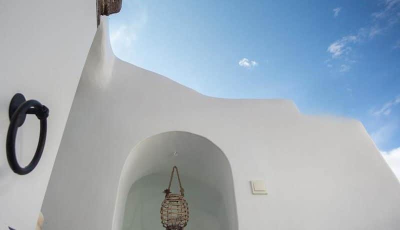 House for Sale in Santorini 2