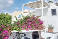 House for Sale in Santorini 23