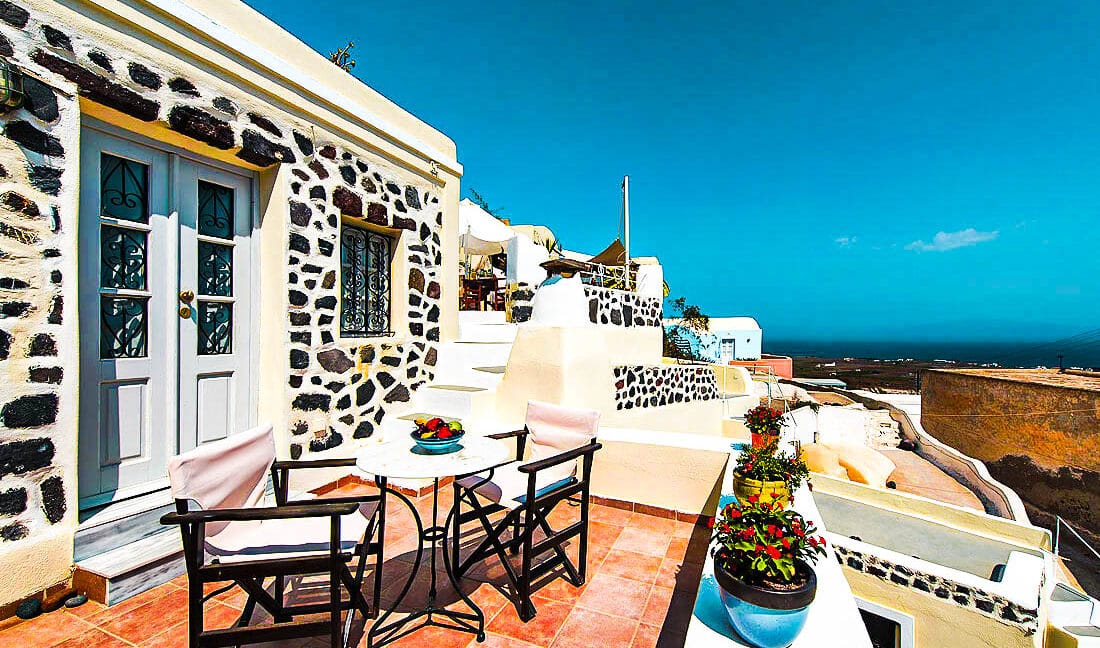 Luxury Hotel for Sale Oia, Foinikia Santorini 1