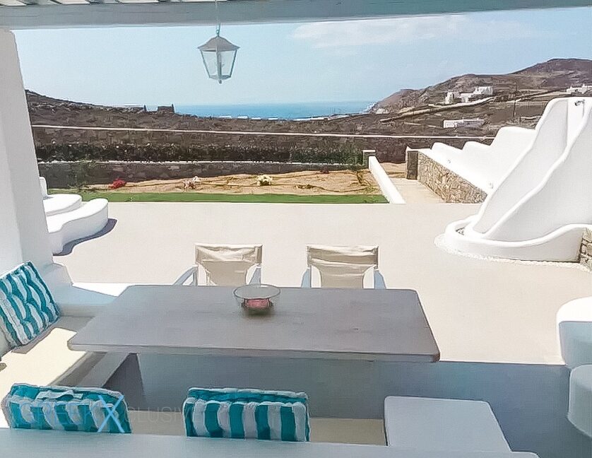 Maisonette of 3 Levels with 3 Bedrooms at Elia Mykonos 9
