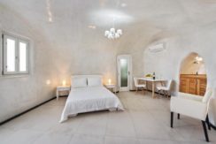 New Cave Villa for Sale at Santorini 5