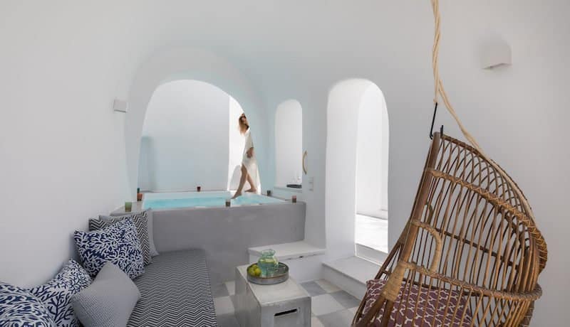 Super Lux Villa in Oia Santorini for Sale 14