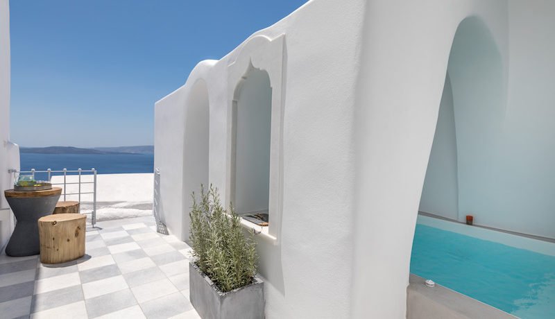 Super Lux Villa in Oia Santorini for Sale 17