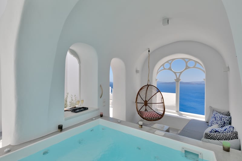 Super Lux Villa in Oia at Caldera of Santorini –
