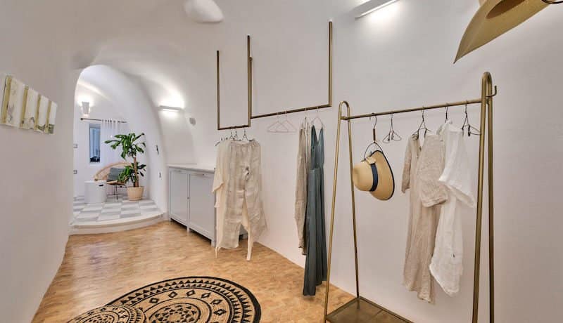 Super Lux Villa in Oia Santorini for Sale 6