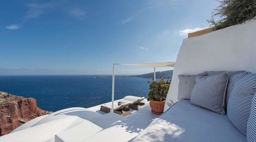 Luxury Cave House at Oia Santorini 22