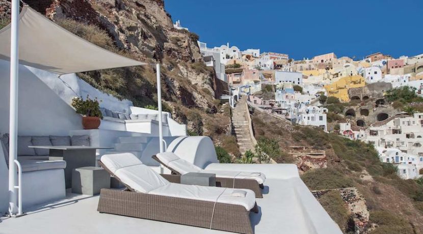 Luxury Cave House at Oia Santorini 23