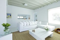 Luxury-Villa-in-Kalafatis-Mykonos-12