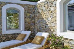 Luxury-Villa-in-Kalafatis-Mykonos-16