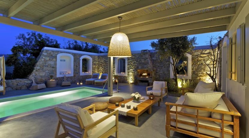 Luxury-Villa-in-Kalafatis-Mykonos-24